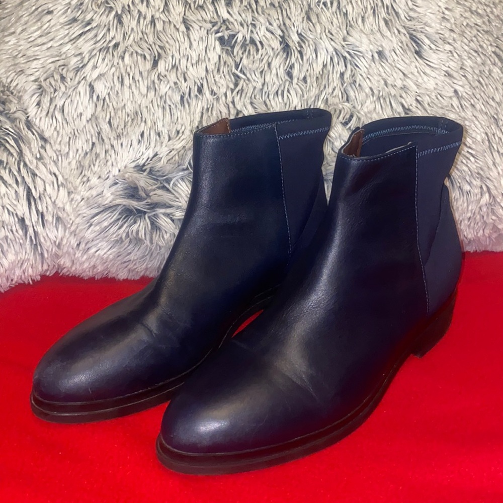 Bcbg Max Azria black leather booties